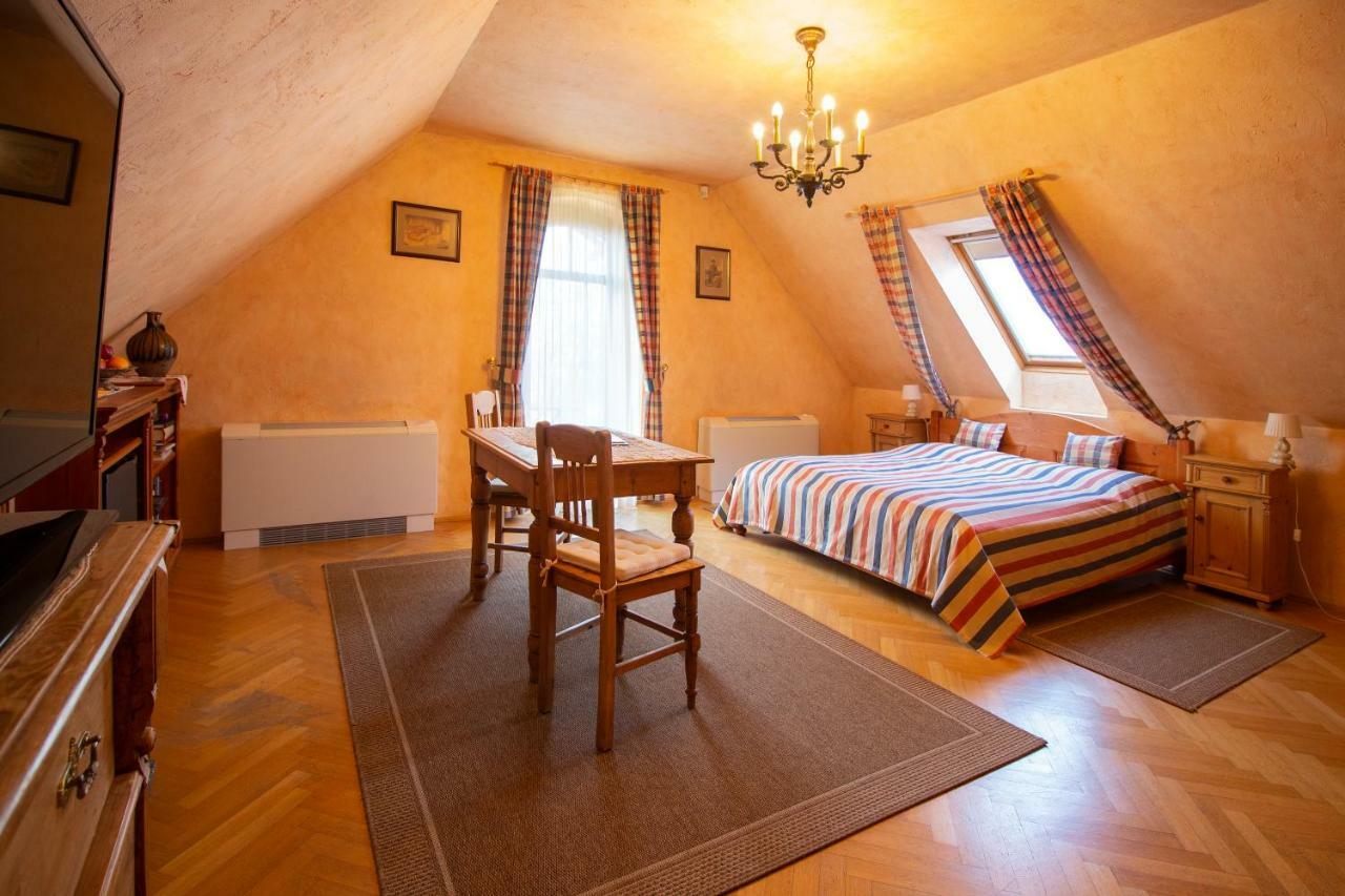 Palazzo Wellness Villa Eger Bagian luar foto