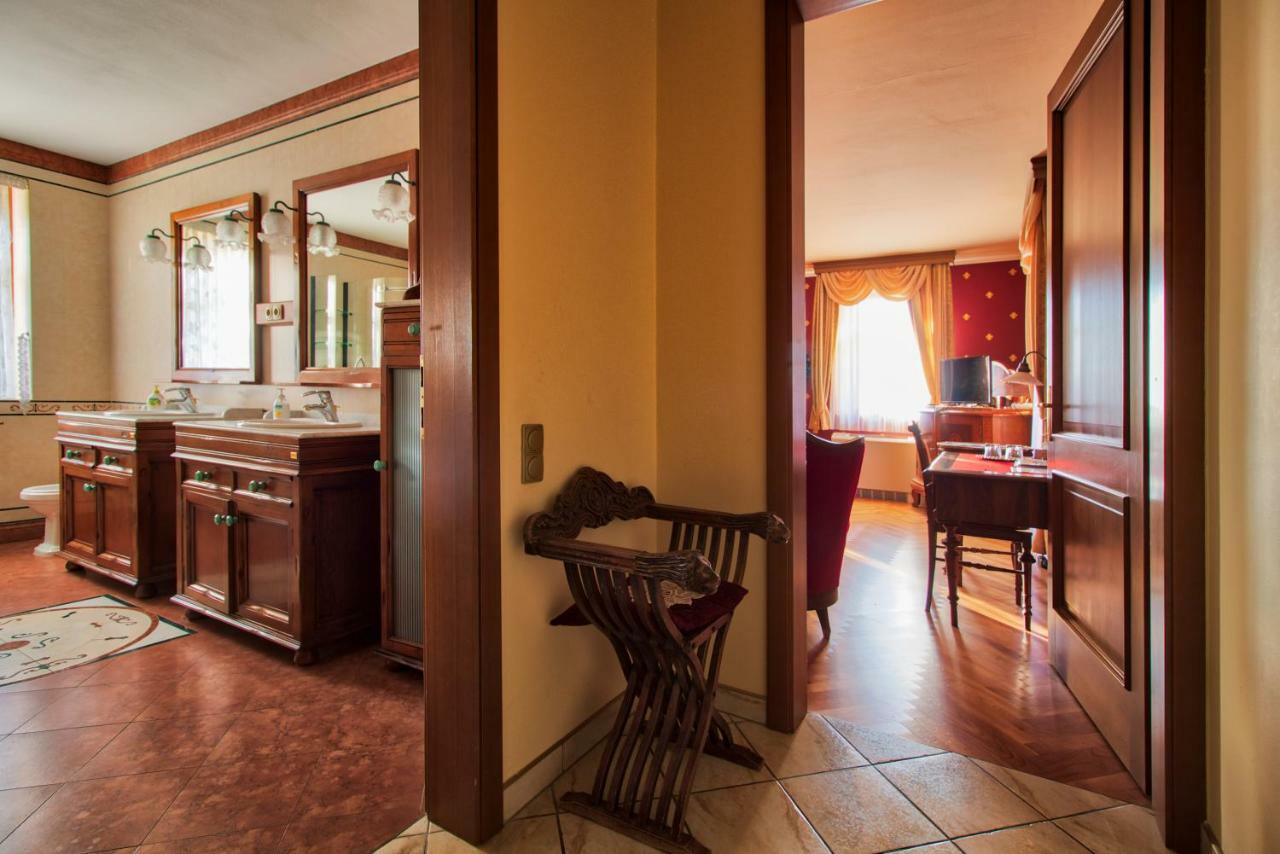Palazzo Wellness Villa Eger Bagian luar foto