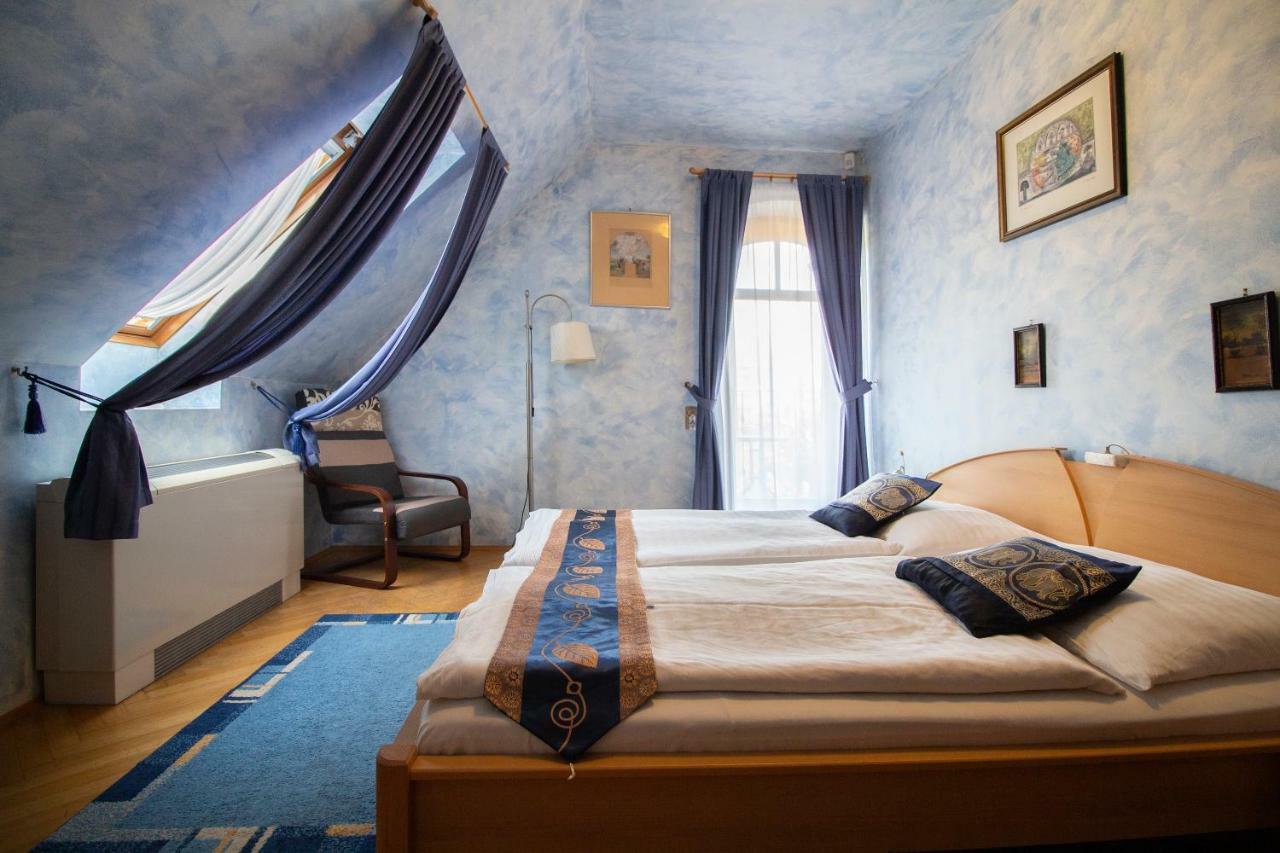 Palazzo Wellness Villa Eger Bagian luar foto
